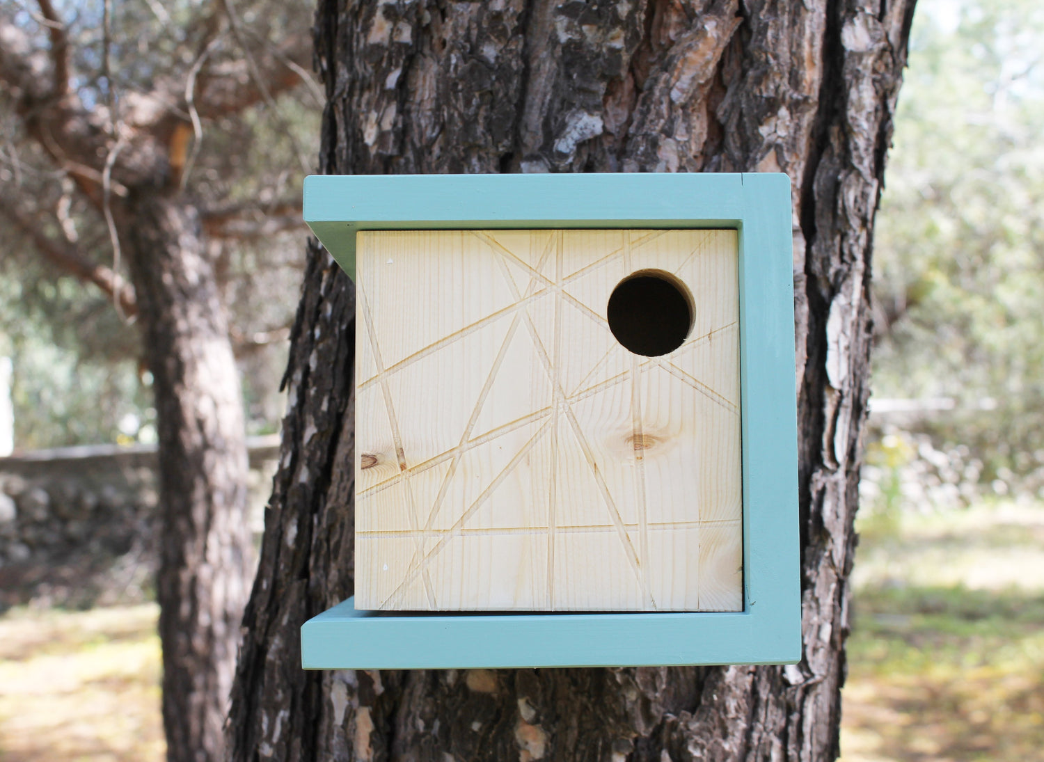 Casetta per uccelli in legno di design. Mod. KU-BIRD Bixdesign