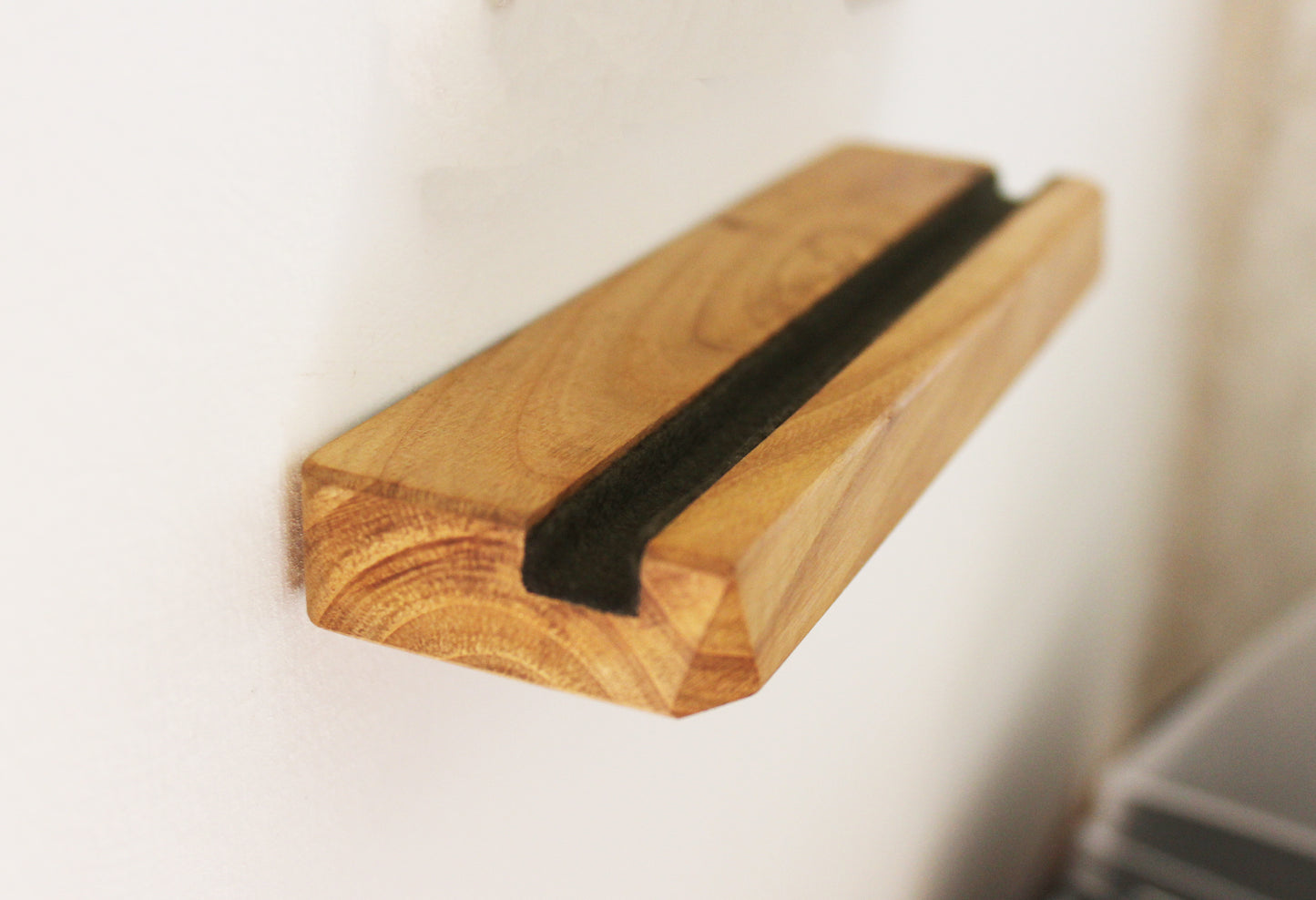 Espositore da Parete per Vinili LP Big Size | Legno Castagno | Bixdesign