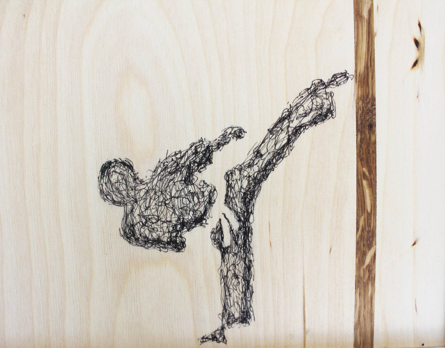 FIGHT. Decorazione da parete in legno