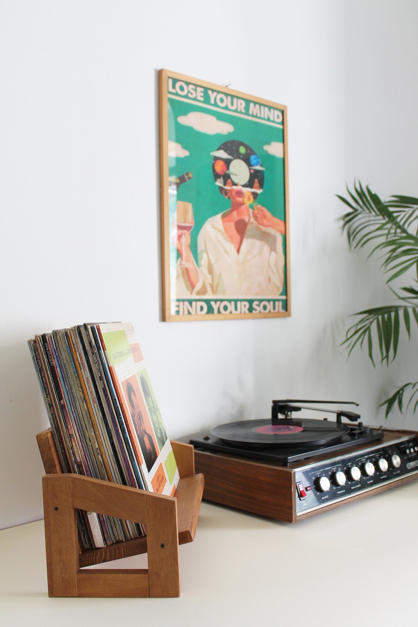 Wooden Vinyl Record Holder – Recordstand | Up to 40 LPs
