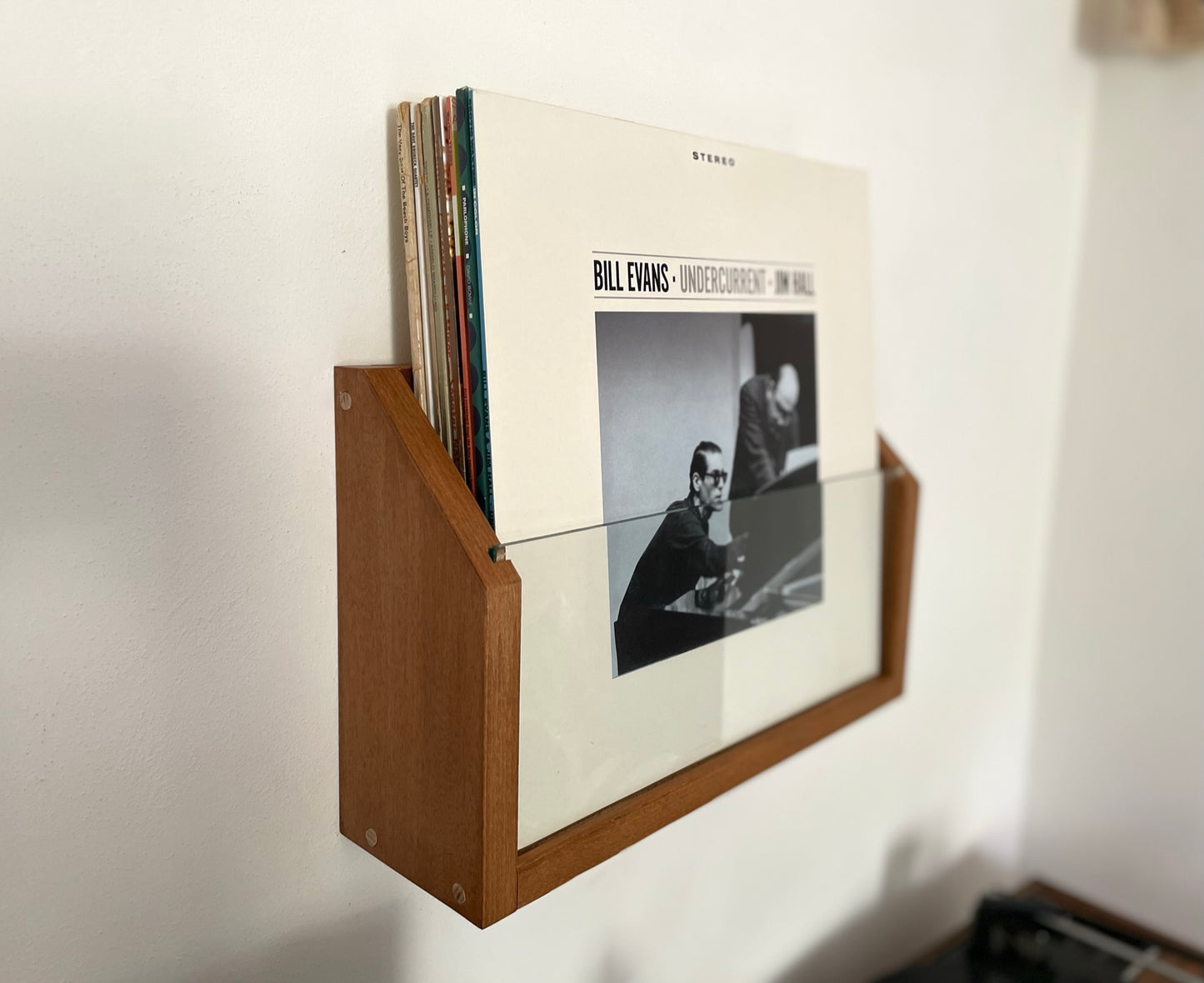 Vinyl record wall mounted shelf. Vinyl records holder.