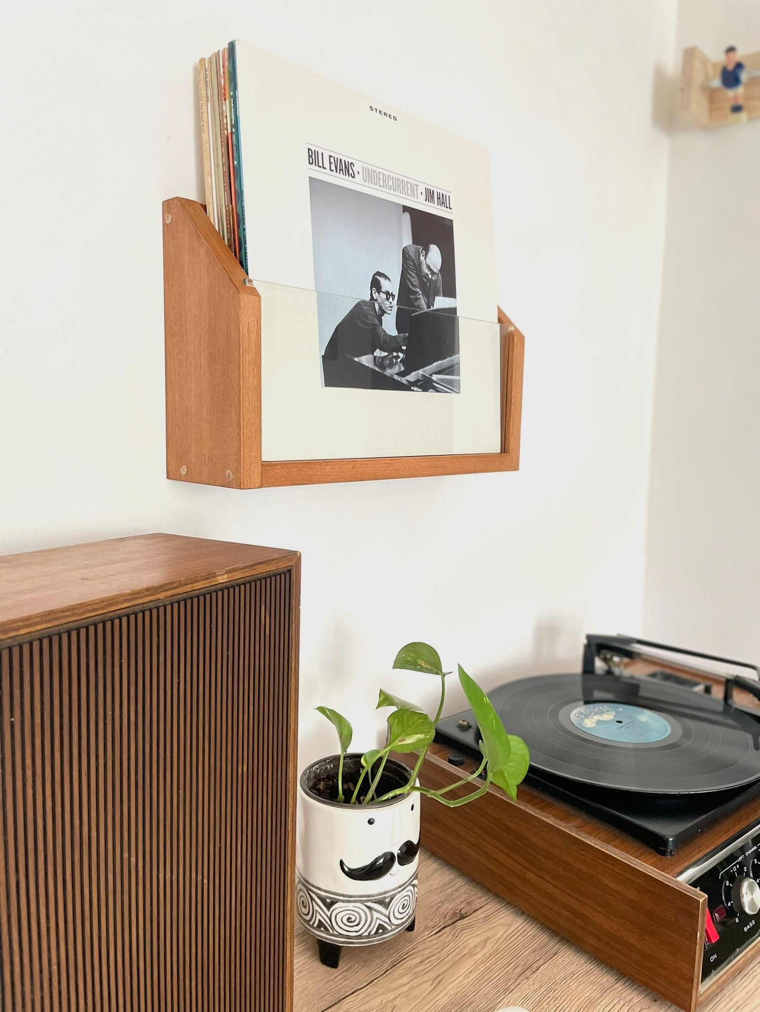 Vinyl record wall mounted shelf. Vinyl records holder. – Bixdesign