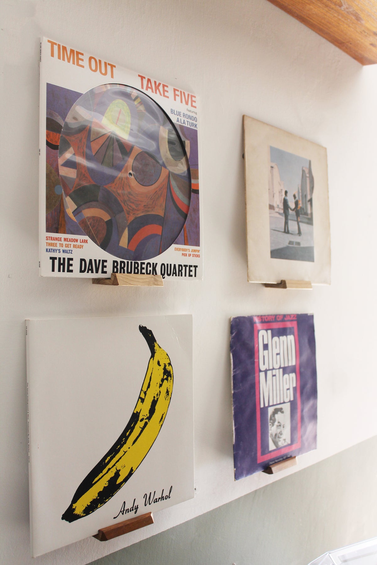Wooden Wall Vinyl LP Shelf | Design Display | Bixdesign