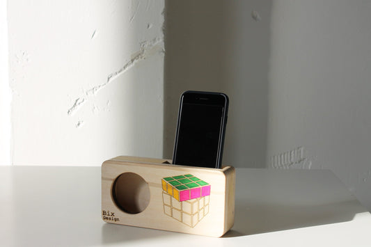 Amplificatore naturale per smartphone. Altoparlante ecologico in legno. mod. CUBIK2. Bixdesign