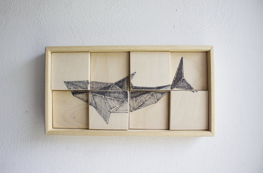 SHARK. Disegno su legno