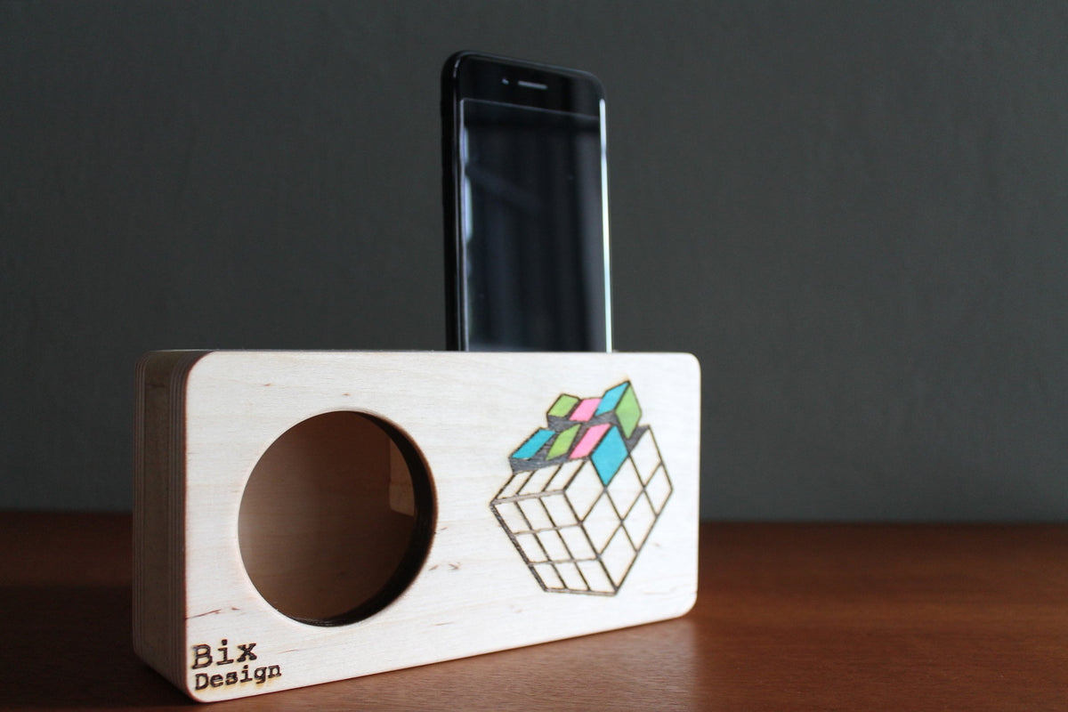 Cubik. Amplificatore ecologico per smartphone