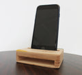 Supporto per telefono con cassa di risonanza del suono. BRICK