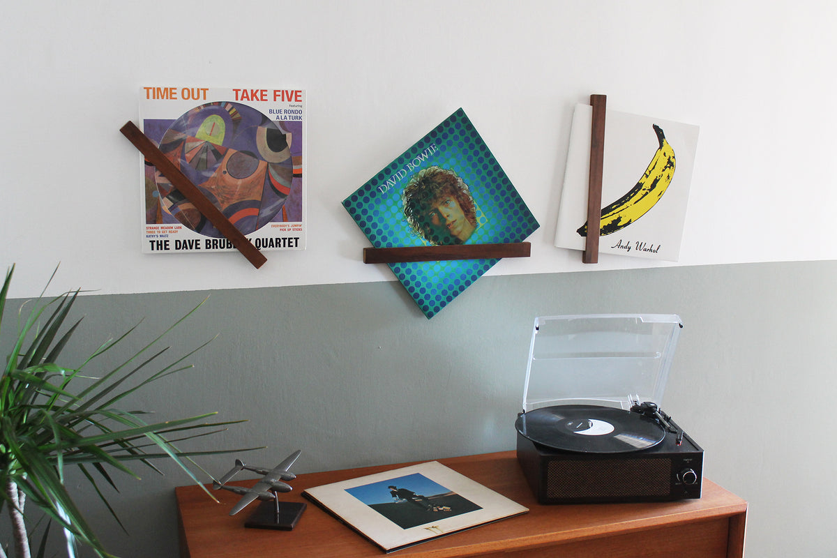 Wooden wall vinyl LP frame. Italian handcrafted design display frame. Perfect for highlighting favorite records. Bixdesign quality.