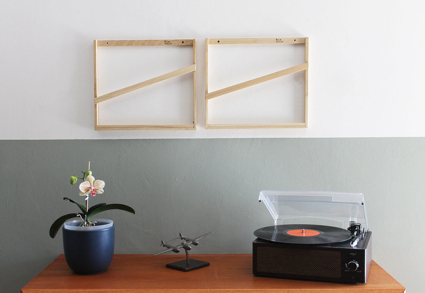 Mensola porta vinili LP da parete in legno. Contenitore dischi in vinile.  Espositore vinili. 1 pz